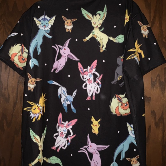 Like new Blackmilk Eevee Evolution Oversized Short Sleeve Top large Pokémon - Picture 4 of 7